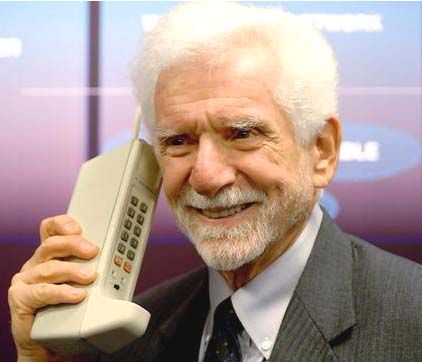 Martin Cooper e Motorola DynaTAC 8000X